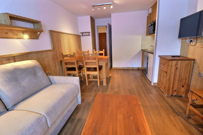 _lv_images__lot_0100001413_06_1716329