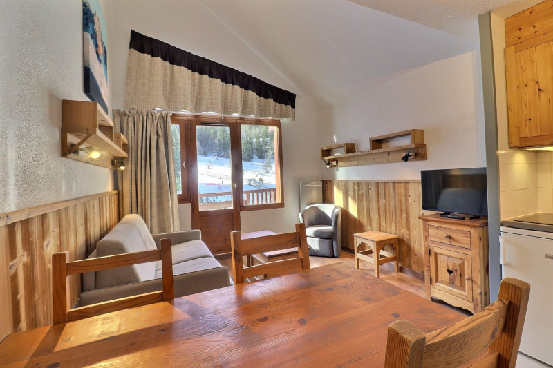 _lv_images__lot_0100001505_01_1681961