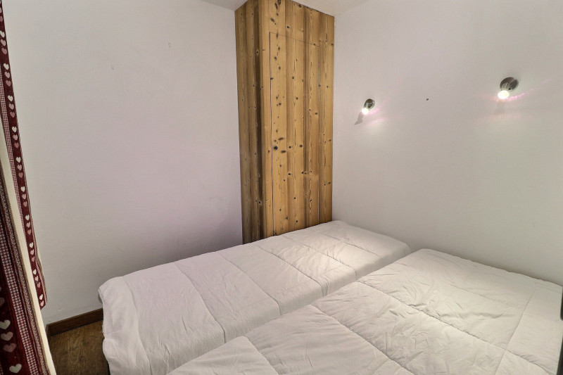 _lv_images__lot_0100001508_04_1196622