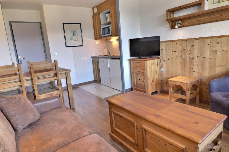 _lv_images__lot_0100001608_07_1196528