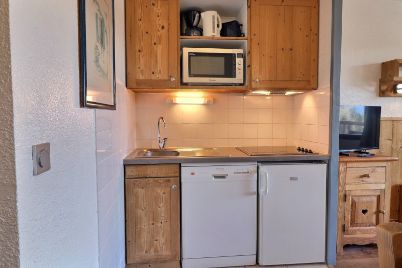 _lv_images__lot_0100001614_03_722059