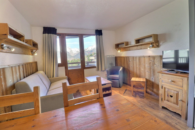 _lv_images__lot_0100001616_06_880146