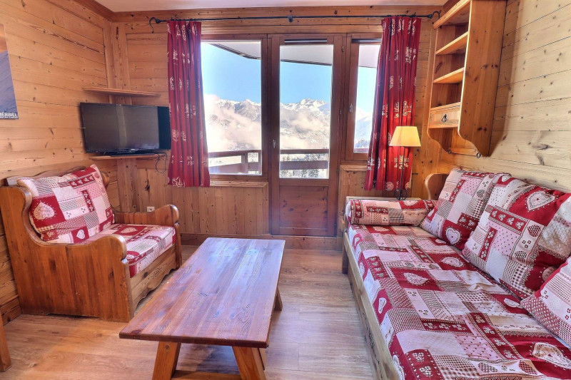 _lv_images__lot_0100001810_01_1204679