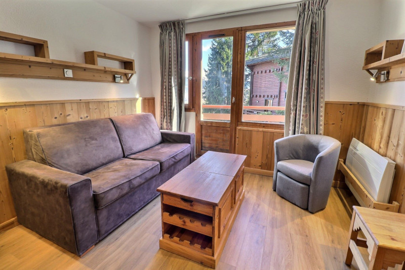 _lv_images__lot_0100001932_01_1716543