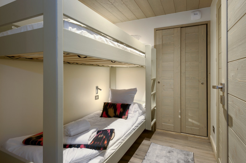 a06-chambre-4-web-2656046