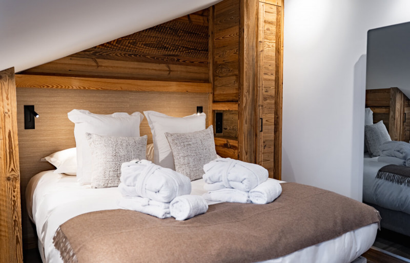 hotel-steamboat-courchevel-app-b16-7-2848681