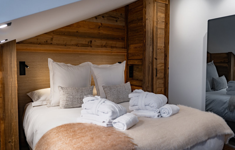 hotel-steamboat-courchevel-app-b16-8-2848682