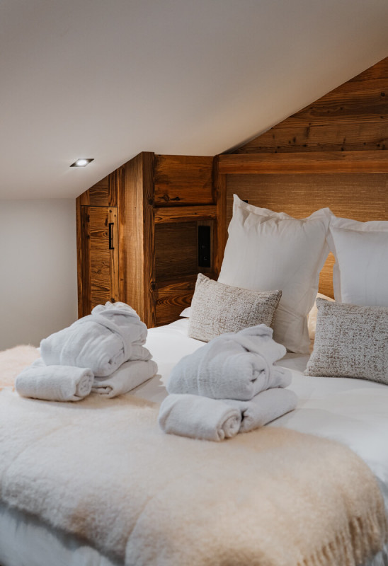 hotel-steamboat-courchevel-app-b16-9-2848683
