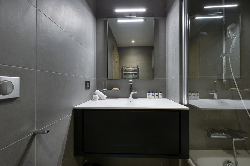 le-c-apt-a01-15-2655987