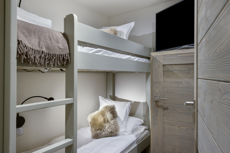 le-c-apt-a01-3-2655979