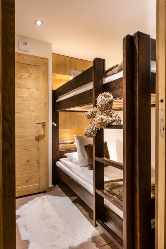 pg-mammoth-lodge-d05-005-2908590 pg-mammoth-lodge-d05-005-2908590