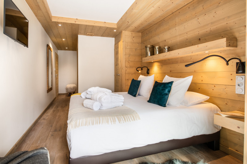 pg-mammoth-lodge-d06-005-2908600