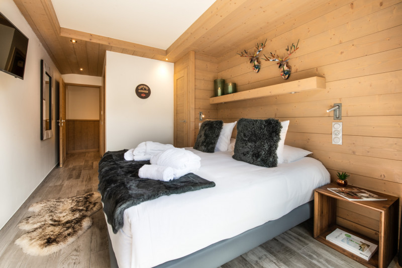 pg-mammoth-lodge-d12-007-2908685