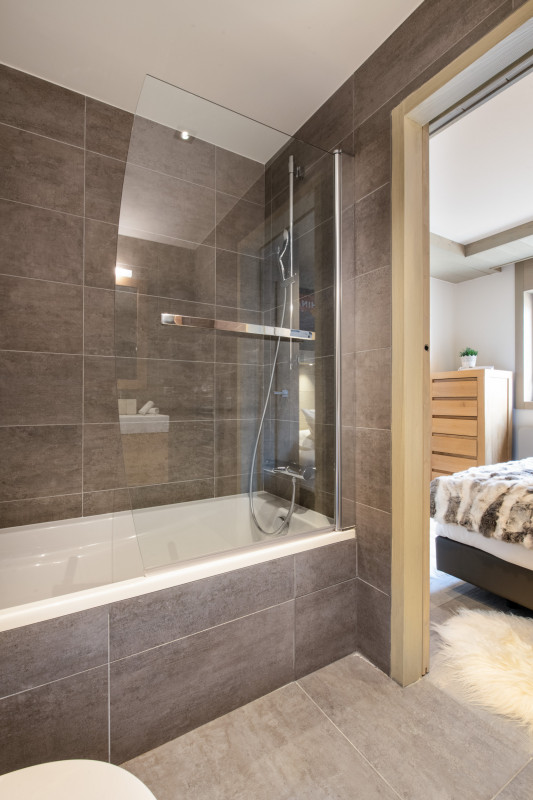 pg-whistler-lodge-b01-010-2899927