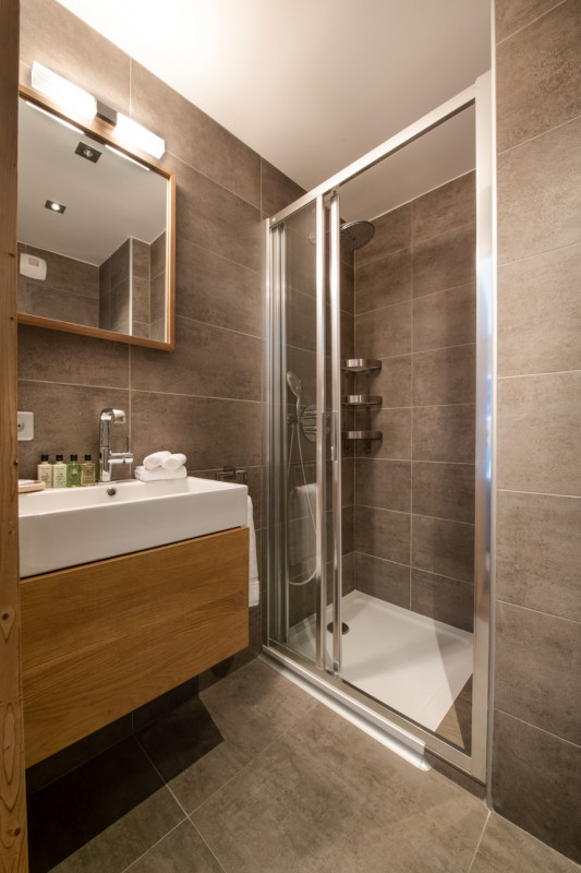 pg-whistler-lodge-b07-007-2908512