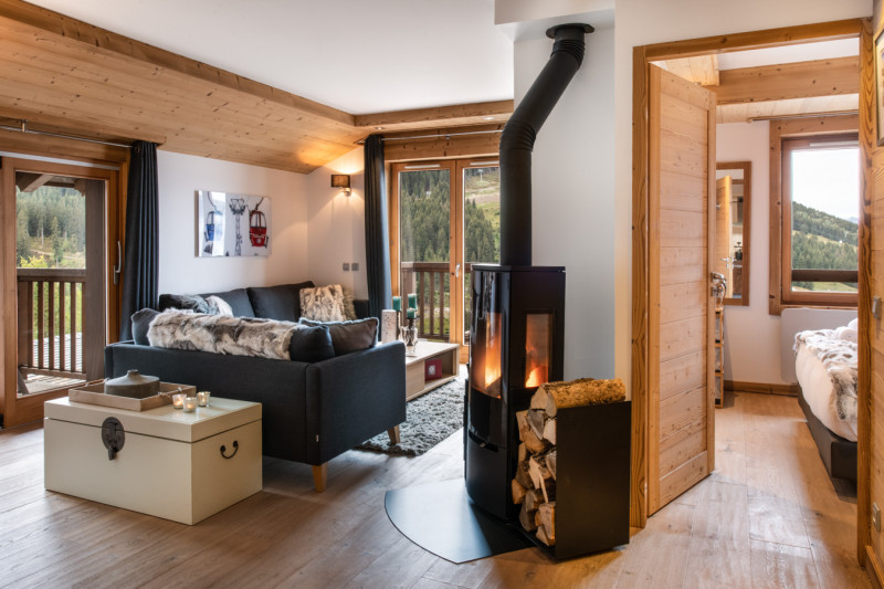 pg-whistler-lodge-b08-001-2908517