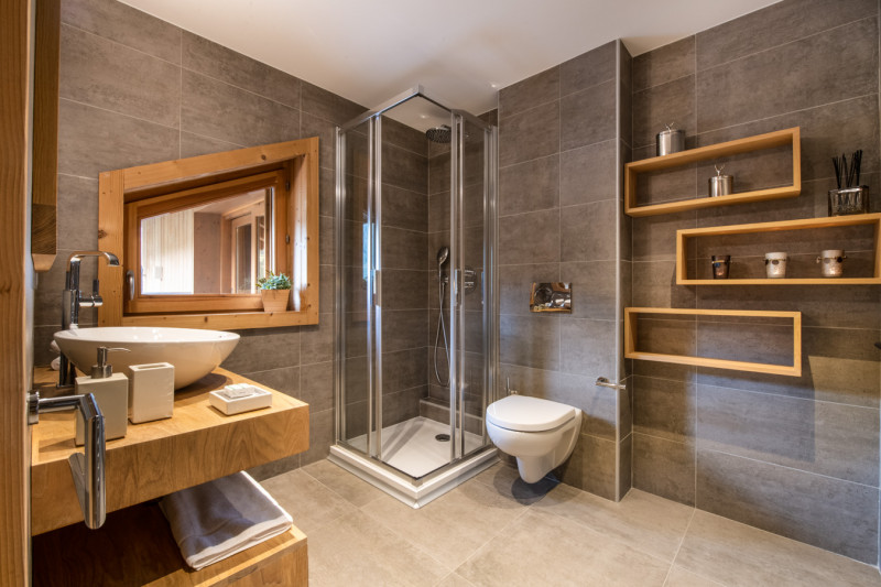 pg-whistler-lodge-b08-008-2908521