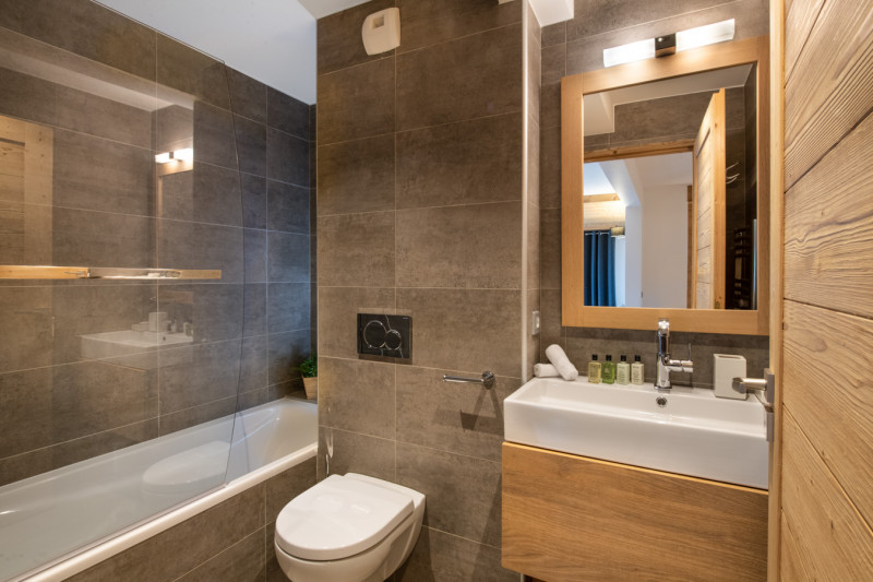 pg-whistler-lodge-b08-011-2908523