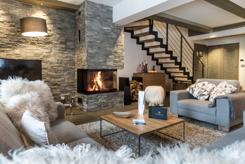 pg-whistler-lodge-b1314-015-2908527