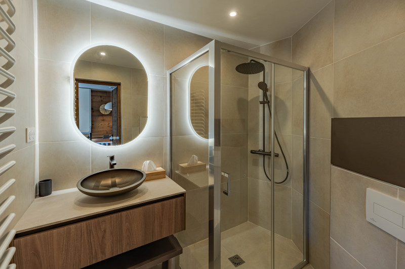 picture_estate_3462_208a78a5-43b6-415d-8ebb-11899fac76f5