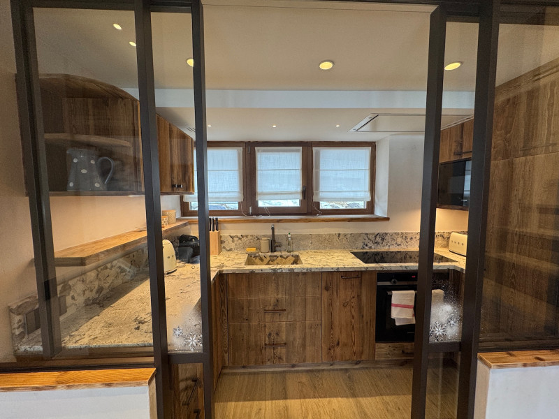 picture_estate_3895_e48fca1f-ca70-48b0-98b6-4651f54f3f1e