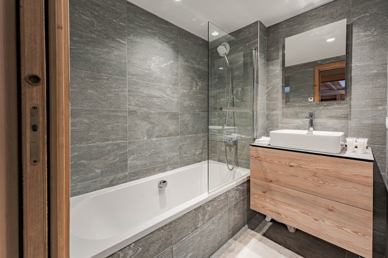 picture_estate_3912_b2f7e3ab-31de-474e-b2a1-ad6ec5e925fc