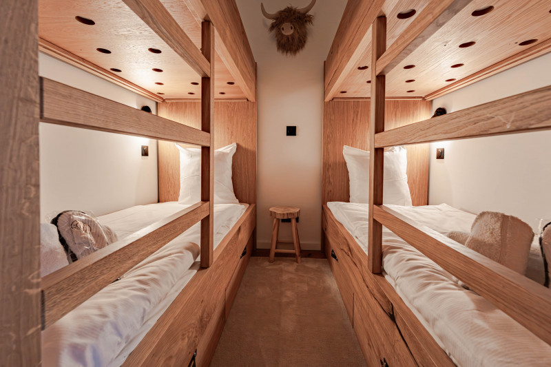 picture_estate_3912_e5866b73-9d06-49db-93c6-afddf1b86a76