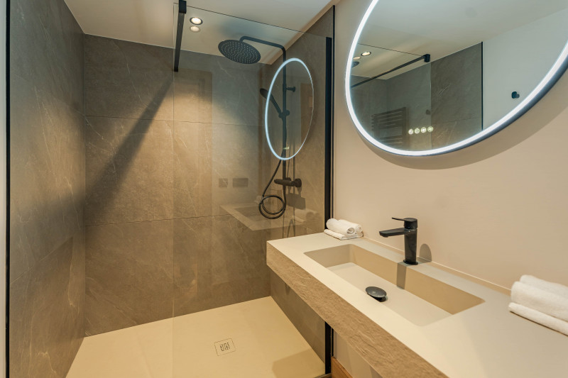 picture_estate_3925_aa8be69f-f8ac-4956-a711-bd6b677d369c