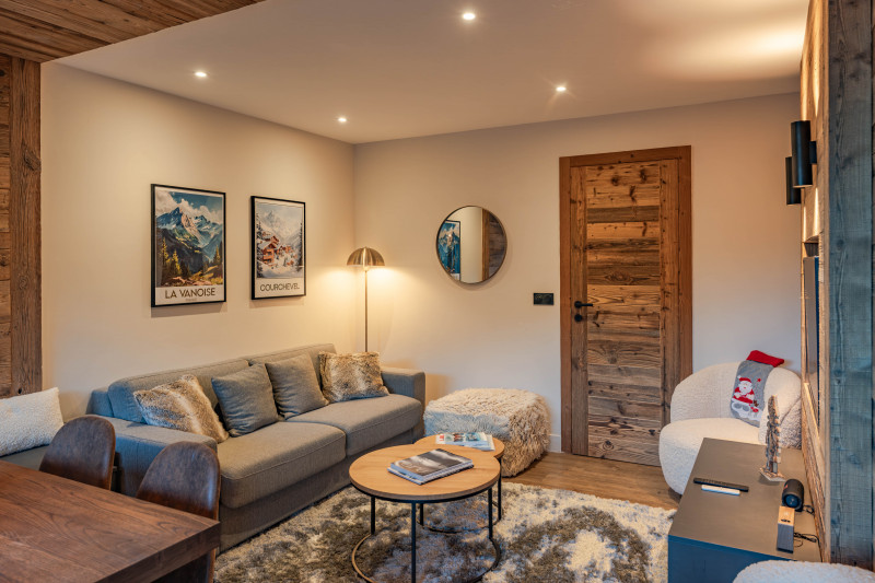 picture_estate_3932_6a914bc5-57af-4976-9219-bab592ad9973