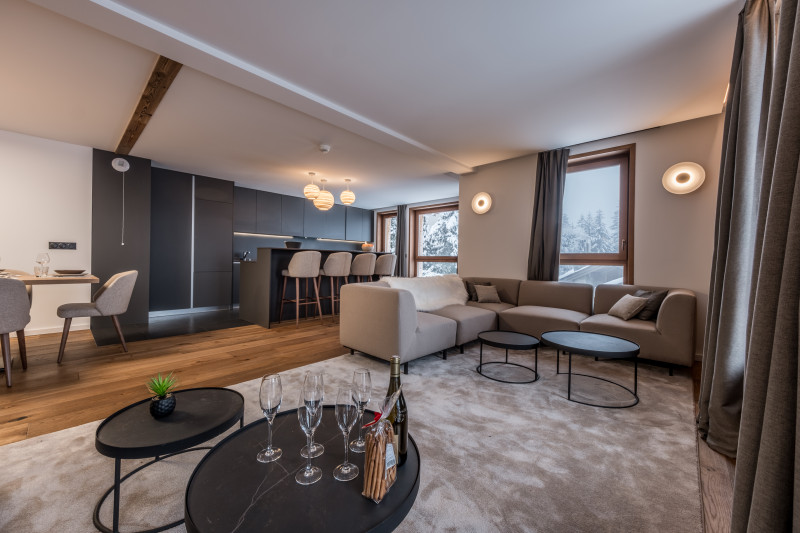 picture_estate_3938_bd3ea6fc-2bce-4a66-ac49-9541aeacb387