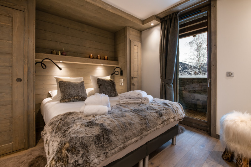 yellowstone-lodge-chalet2-001-2857217 yellowstone-lodge-chalet2-001-2857217