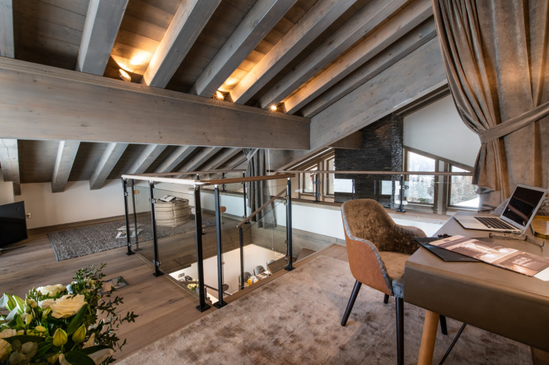 yellowstone-lodge-chalet2-016-2857228 yellowstone-lodge-chalet2-016-2857228